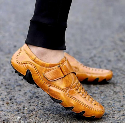 Equila Men Sandals(Tan , 10)