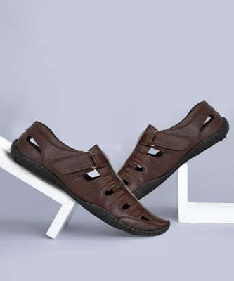 El Paso Men Sandals(Brown , 6)