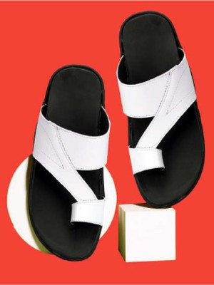 Buxton Men Sandals(Tan , 6)