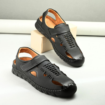 BOLTAGO Men Casual(Black , 6)