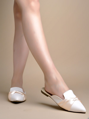 SHOETOPIA Women Flats(Camel , 4)