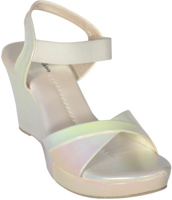 Stepee Women Wedges(Silver , 7)