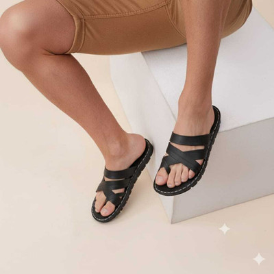 LEEFANT Comfortable Flip-Flops - Footwear Slipper For Outdoor & Indoor, Party Sandals Men Sandals(Black , 5)