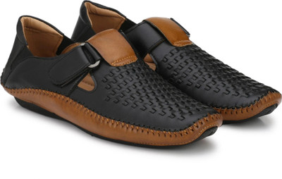 Rising Wolf Men Sandals(Black , 10)