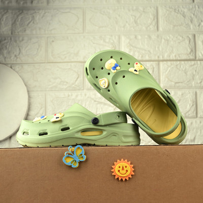 Birde Women Clogs(Green , 5)