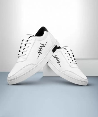 LNT FASHION NW_pet c Heart Beat White - 06 Running Shoes For Men(White , 6)