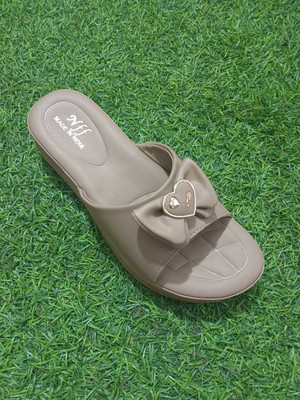 NFF NEW FOOTREST FOOTWEAR Women Flats(Grey , 6)