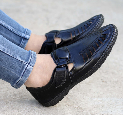 K' Footlance Men Casual(Black , 8)