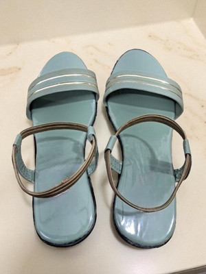 house of common Women Flats(Green , 6)