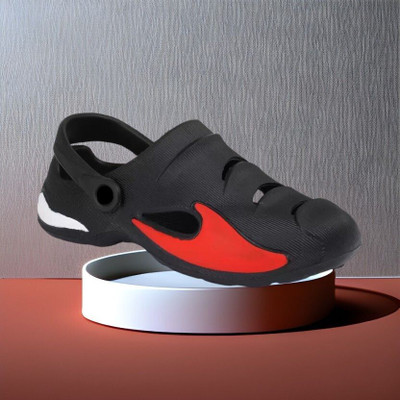 AARJU Men Clogs(Black , 7)