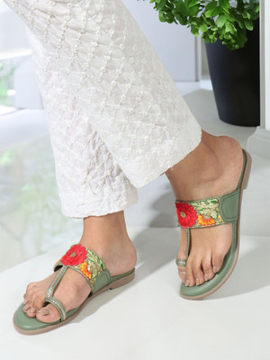 Retro Walk Women Heels(Copper , 7)