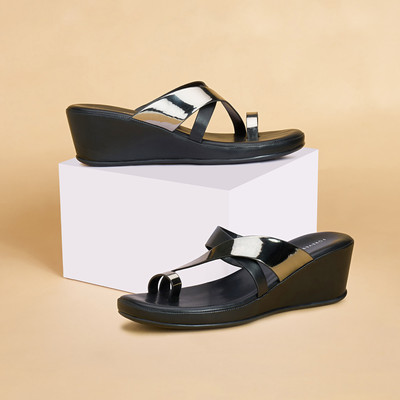 Forever Glam By Pantaloons Women Flats(Black , 6)