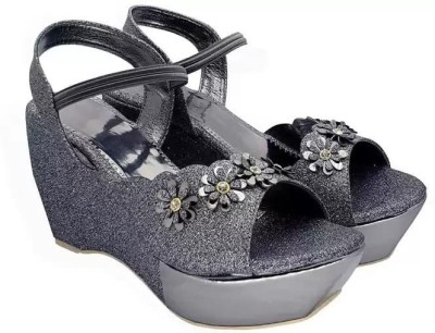 Sonakey Women Wedges(Silver , 4)