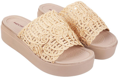 MOCHI Women Wedges(Beige , 8)