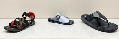 Classica Men Sandals(Black, Red, Grey, Black , 8)