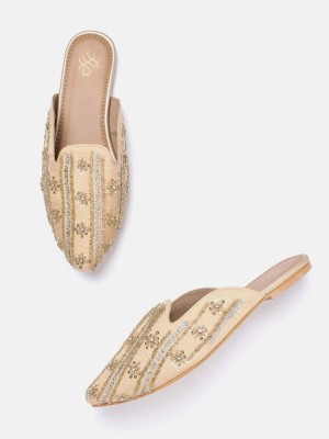 House of Pataudi Women Flats(Beige , 5)