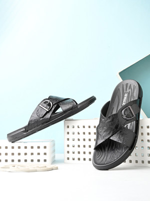 G WALK Men Casual(Black , 8)