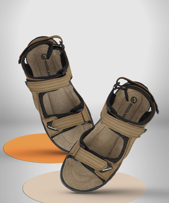 WOODLAND Men Casual(Khaki , 7)