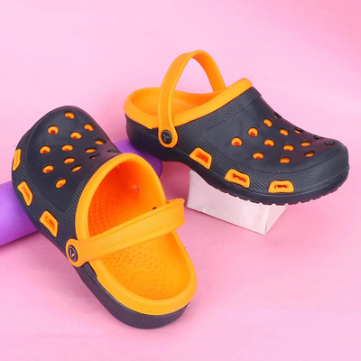 Aqualite Men Clogs(Orange , 8)
