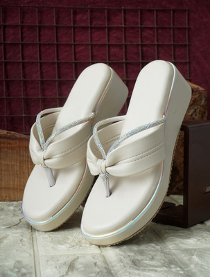 Rimezs Women Wedges(Off White , 8)