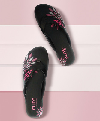 FLITE PUL-64 Women Casual(Black , 6)