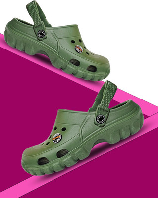 Conor Men Clogs(Olive , 8)