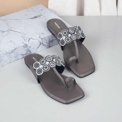 MOCHI Women Flats(Grey , 4)