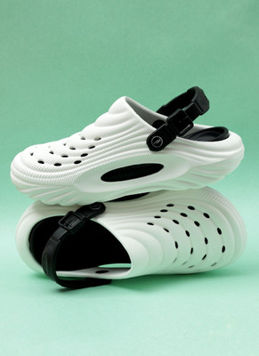 TOE CANDY Men Sandals(White , 9)