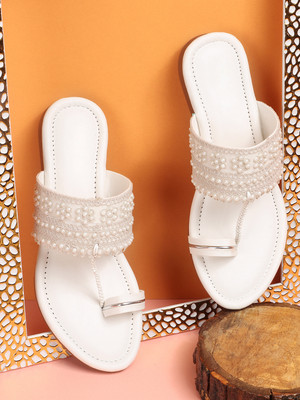 Divastri Women Flats(White , 4)