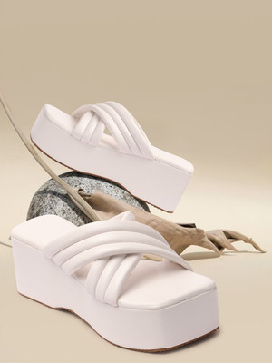 KILLER Women Wedges(White , 8)