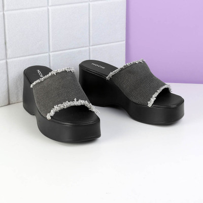 MOCHI Women Heels(Black , 6)