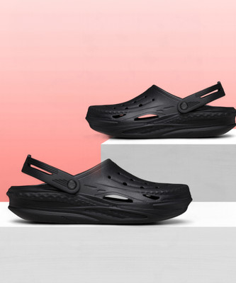 CROCS Off Grid Men Clogs(Black , 7 UK/India)