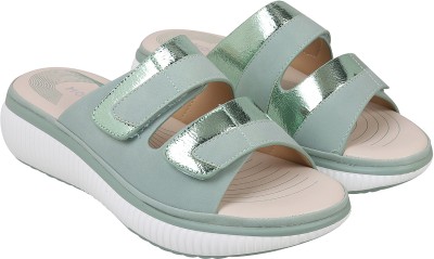 MOCHI Women Wedges(Green , 8)