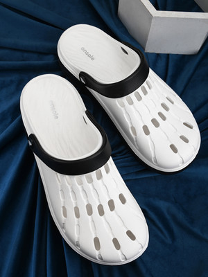 Onsole Men Clogs(White , 8)