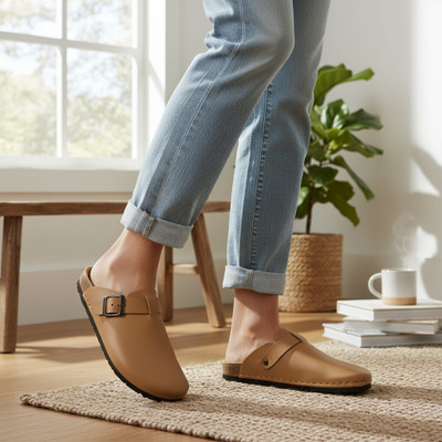 La Voie Men Sandals(Tan , 7)