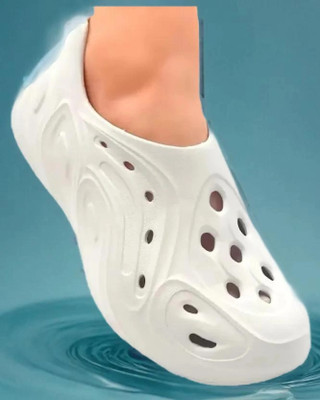 Hotspot Men Clogs(White , 10)
