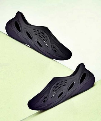 Aqualite Men Clogs(Black , 10)