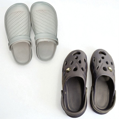 Monrav Men Clogs(Off White, Black , 6)