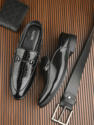 MACTREE Men Sandals(Black , 7)