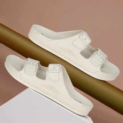 Aqualite Men Flats(Off White , 8)