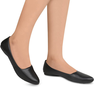 Yashasvi Women Bellies(Black , 7)
