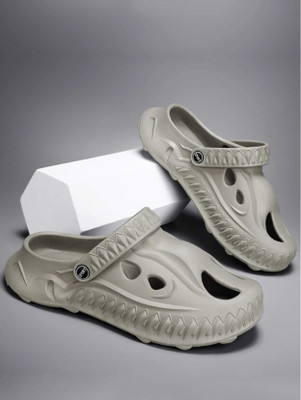 CROXIFY Men Clogs(Grey , 6)