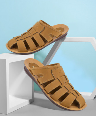 WALKAROO Men Sandals(Tan , 6)
