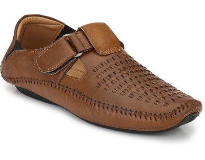 Rising Wolf Men Sandals(Tan , 7)
