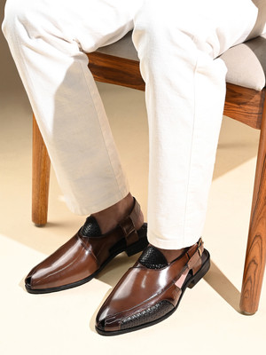 LOUIS STITCH Men Sandals(Tan , 6)