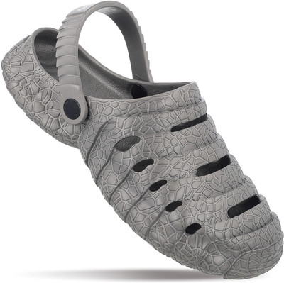 WALKAROO Men Clogs(Grey , 7)