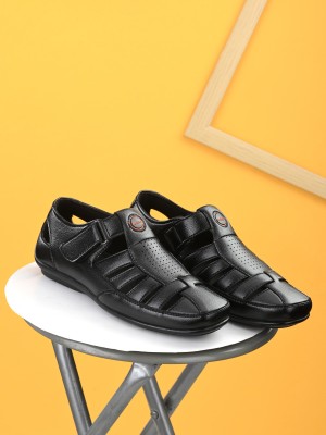 Softio SFT773 Synthetic Leather Outdoor | Lightweight | Stylish | Trendy Men Sandals(Black , 9)