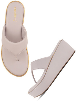 Dressberry Women Wedges(White , 8)