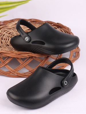 HRX by Hrithik Roshan Men Clogs(Black , 11)