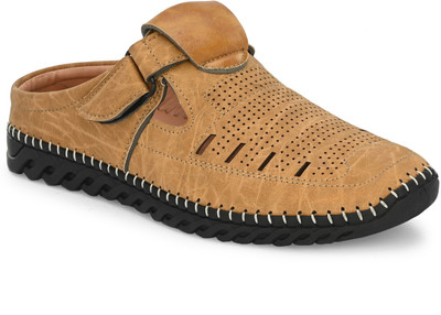 Azzaro Black Men Casual(Beige , 8)